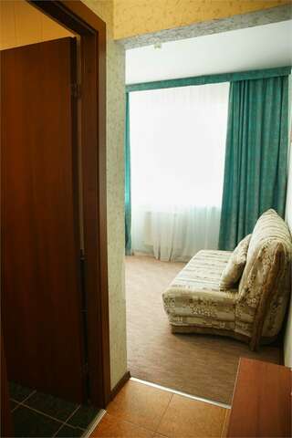 Гостиница Черноморье Небуг Комфорт без балкона первой категории-5