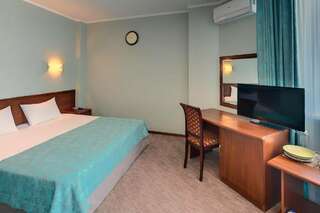 Гостиница Черноморье Небуг Комфорт без балкона первой категории-1